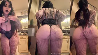 Bishoujomom Nude Fishnet Strip OnlyFans Video Leaked