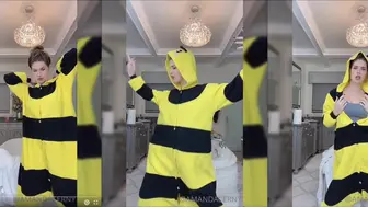 Amanda Cerny Nipple Slip Stripping Onlyfans Video Leaked