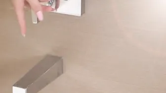 Mikaela Pascal Nipple Slip Onlyfans Bath Video Leaked