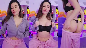 Alinity Loungewear Striptease Video Leaked