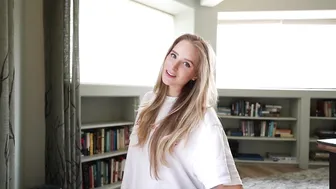 Caroline Zalog Hot Tub Video