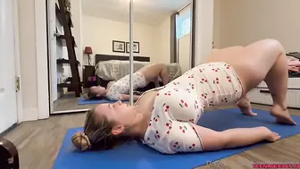 Saterra Lynn Nude Busty Yoga Play OnlyFans Video Leaked